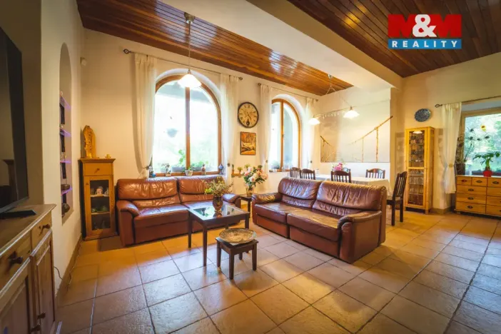 Prodej rodinného domu, Chrášťany - Černíkovice, 236 m2