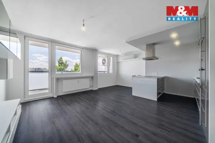 Prodej bytu 3+kk, Praha - Lhotka, Novodvorská, 67 m2