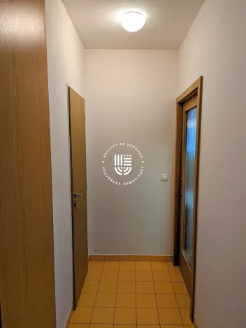 Pronájem bytu 2+kk, Praha - Hostavice, U Hostavického potoka, 50 m2