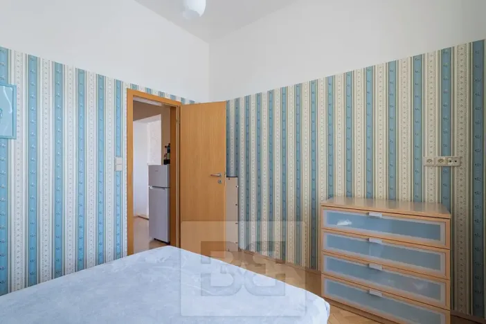 Pronájem bytu 2+1, Praha - Smíchov, V lesíčku, 54 m2