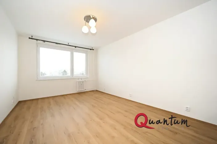 Pronájem bytu 1+kk, Praha - Chodov, Majerského, 29 m2