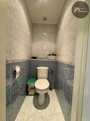 Prodej bytu 3+1, Praha - Prosek, Pískovcová, 67 m2