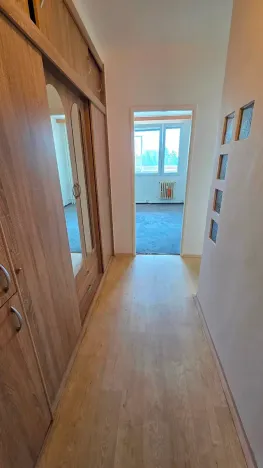 Prodej bytu 2+kk, Praha - Kobylisy, Třebenická, 39 m2