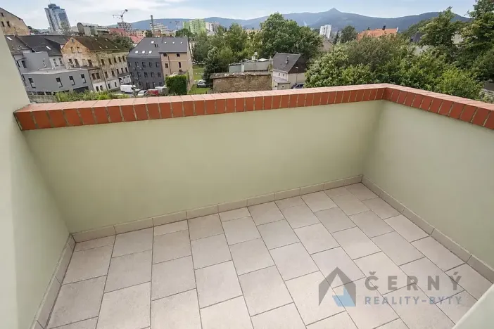 Pronájem bytu 2+1, Liberec, U Lomu, 49 m2
