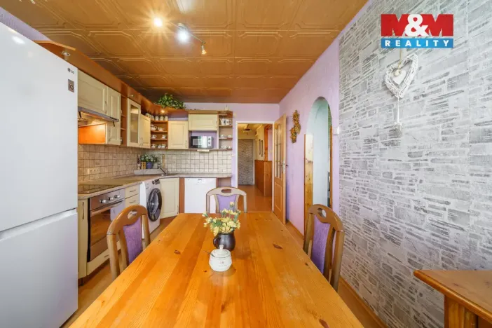 Prodej bytu 3+1, Měděnec, Náměstí, 70 m2