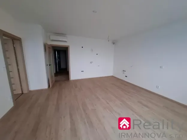 Prodej bytu 2+kk, Pohořelice, Znojemská, 61 m2