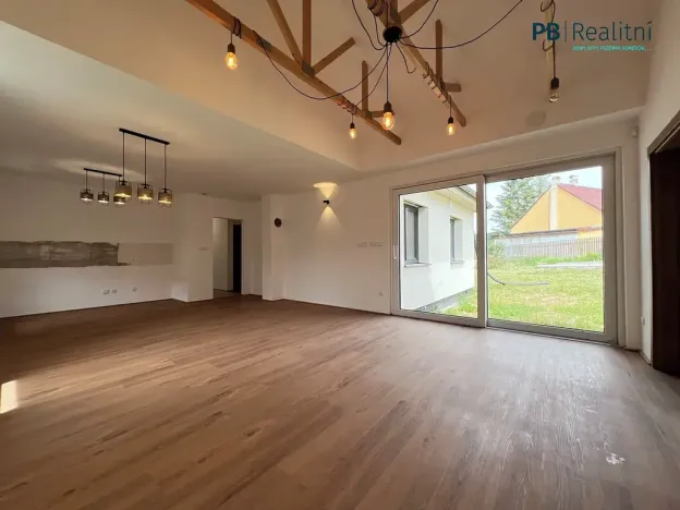 Prodej rodinného domu, Očihov, 145 m2