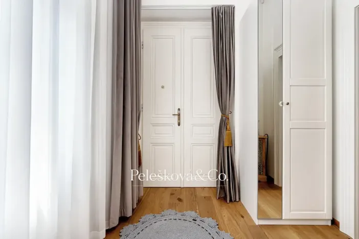 Pronájem bytu 2+kk, Praha - Smíchov, Plzeňská, 51 m2