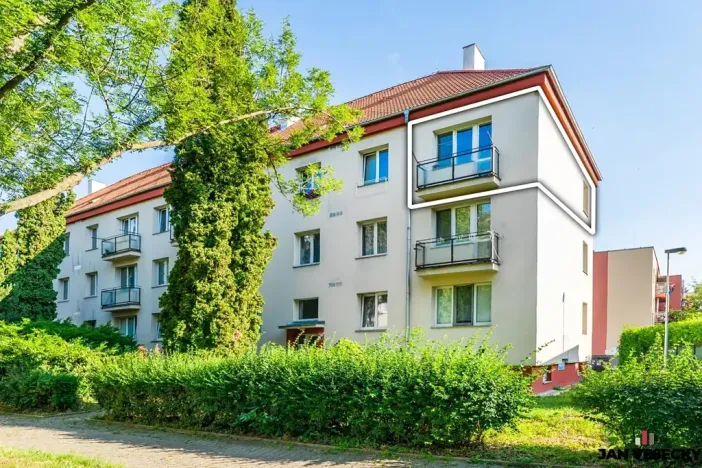 Pronájem bytu 2+kk, Praha - Kbely, Luštěnická, 49 m2
