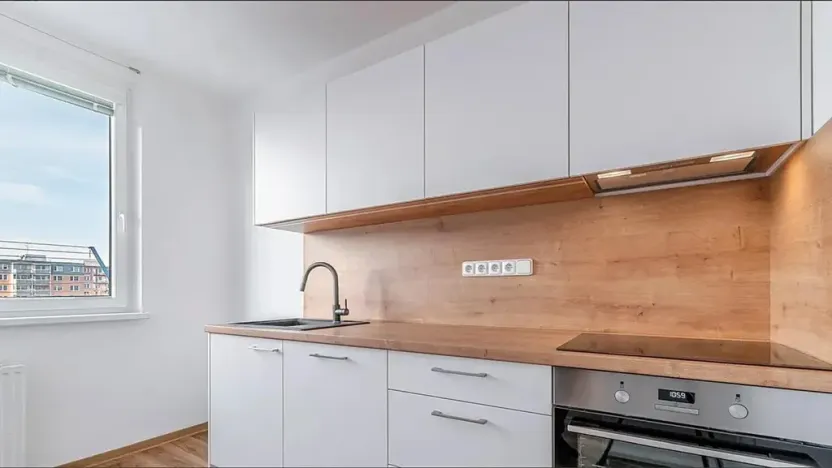 Pronájem bytu 2+1, Olomouc, tř. Svornosti, 44 m2