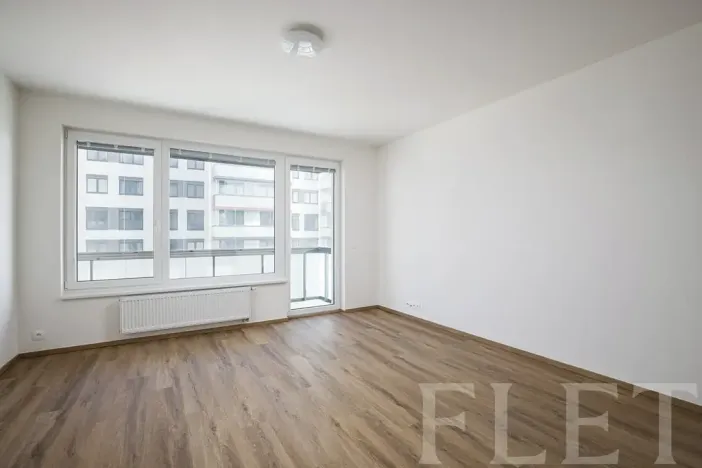 Pronájem bytu 1+kk, Praha - Hloubětín, Laponská, 34 m2