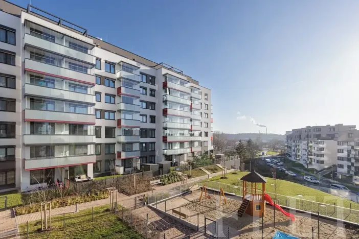 Pronájem bytu 1+kk, Praha - Hloubětín, Laponská, 34 m2
