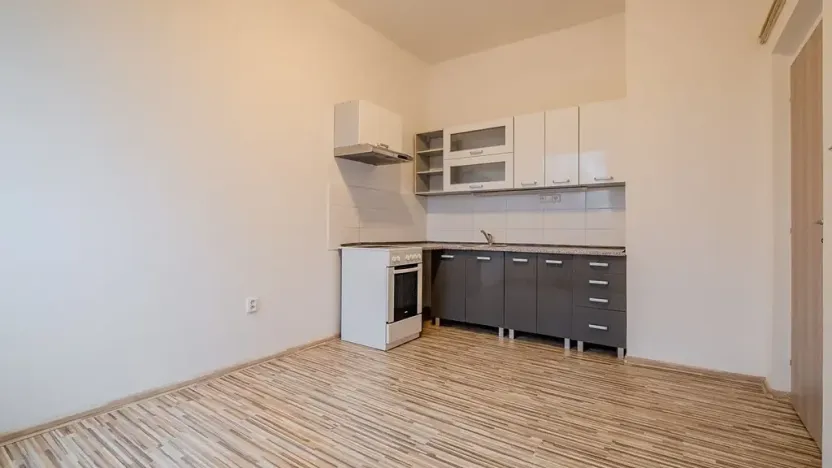 Pronájem bytu 2+kk, Železnice, Tyršova, 36 m2