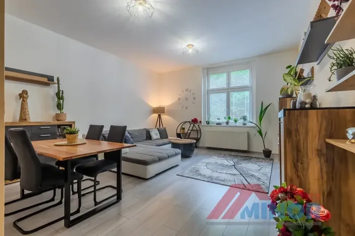 Prodej bytu 3+1, Slaný, Ouvalova, 98 m2