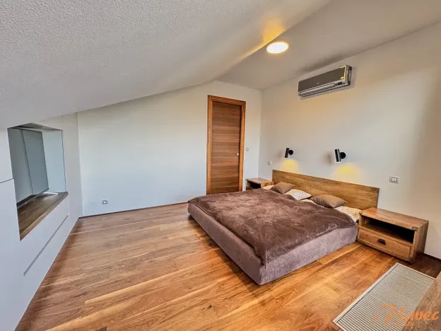 Prodej bytu 2+kk, Praha - Vršovice, Jerevanská, 77 m2