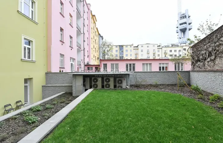 Pronájem bytu 2+kk, Praha - Vinohrady, Laubova, 50 m2