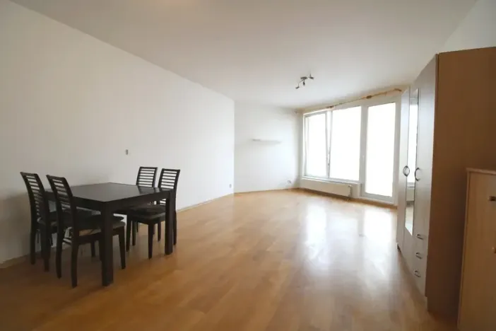 Pronájem bytu 1+kk, Praha - Libeň, Drahobejlova, 39 m2
