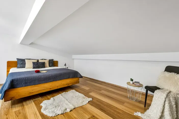 Prodej bytu 3+kk, Šestajovice, Komenského, 116 m2