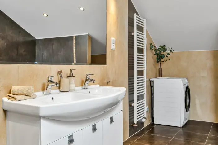 Prodej bytu 3+kk, Šestajovice, Komenského, 116 m2