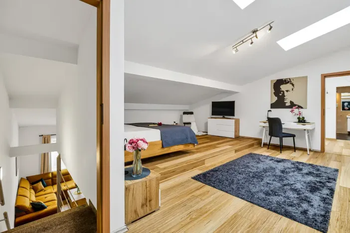 Prodej bytu 3+kk, Šestajovice, Komenského, 116 m2