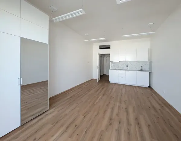Pronájem kanceláře, Brno, Komárovská, 29 m2