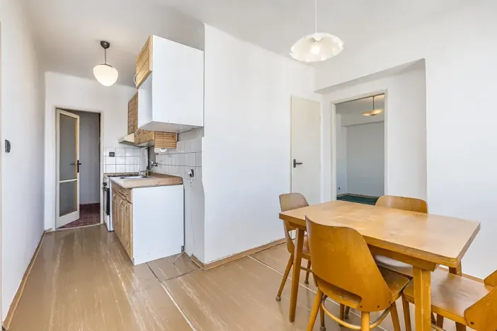 Prodej bytu 3+1, Praha - Vokovice, Evropská, 73 m2