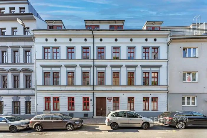 Prodej bytu 1+1, Praha - Košíře, Holečkova, 31 m2