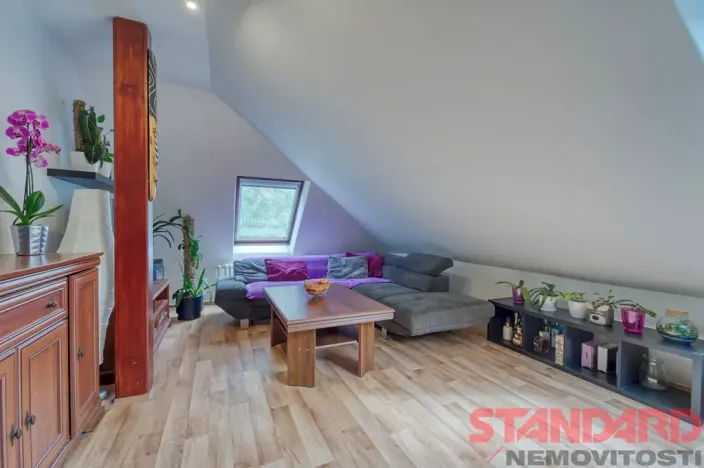Prodej komerční nemovitosti, Chrášťany, Plzeňská, 207 m2