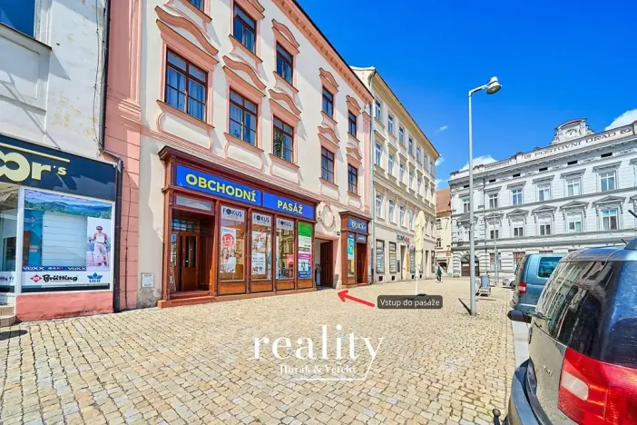 Pronájem obchodního prostoru, Znojmo, Horní náměstí, 115 m2