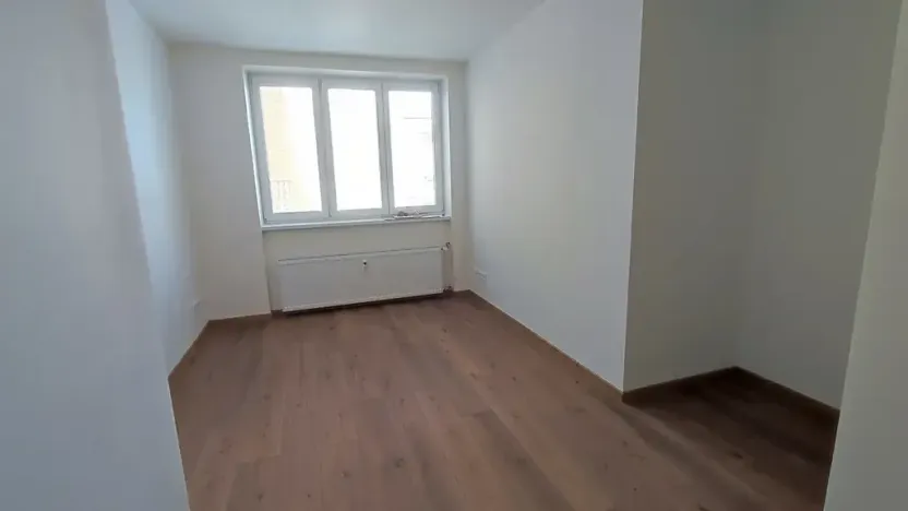 Prodej bytu 3+1, Praha, Bělohorská, 85 m2