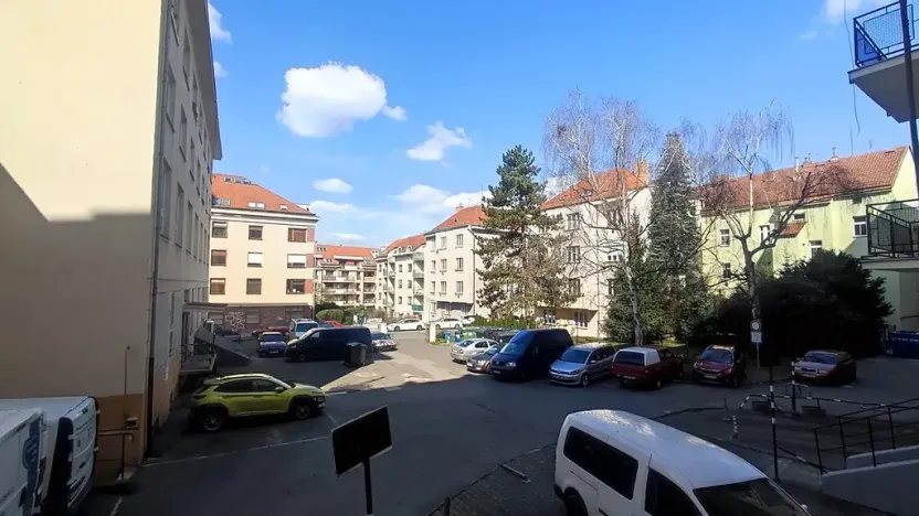 Prodej bytu 3+1, Praha, Bělohorská, 85 m2