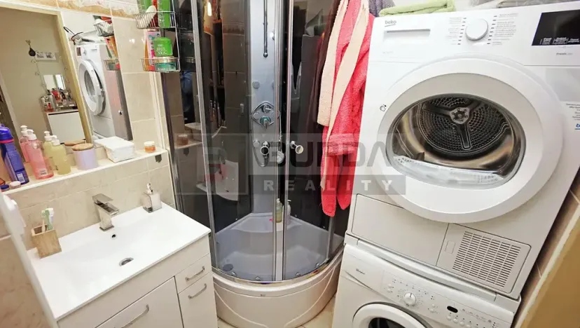 Prodej bytu 2+kk, Neratovice, 51 m2