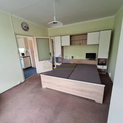 Prodej bytu 2+kk, Klatovy, Pod Hůrkou, 37 m2