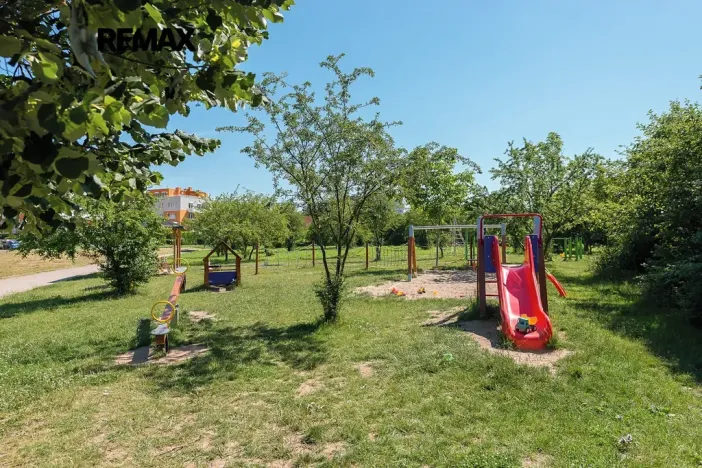Prodej bytu 3+kk, Praha - Kyje, Sicherova, 79 m2