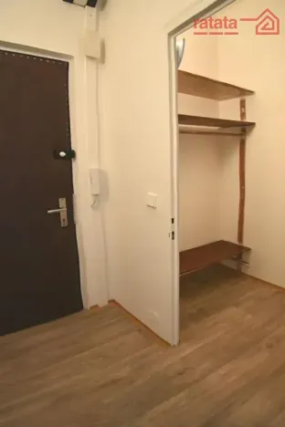 Pronájem bytu 2+1, Chomutov, Dřínovská, 60 m2