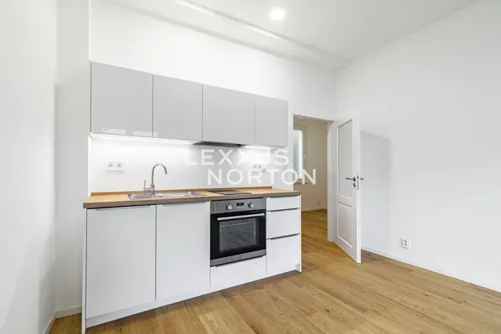 Pronájem bytu 1+kk, Praha - Staré Město, Bartolomějská, 31 m2