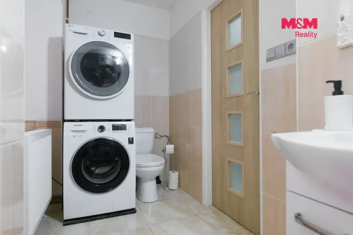 Prodej rodinného domu, Stěžery, Lipová, 250 m2