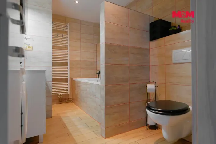 Prodej rodinného domu, Stěžery, Lipová, 250 m2