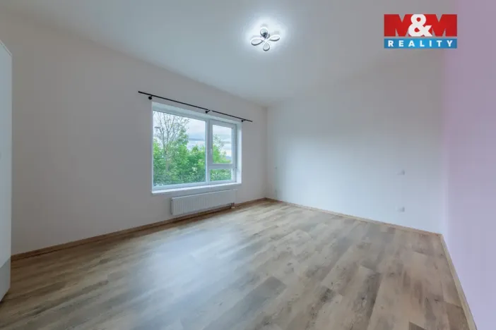 Pronájem bytu 3+kk, Karlovy Vary - Bohatice, Dubová, 67 m2