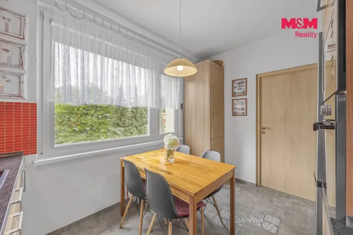 Prodej bytu 4+1, Police nad Metují - Velká Ledhuje, Fučíkova, 94 m2