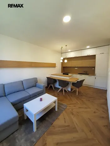 Pronájem bytu 2+kk, Praha - Žižkov, Sudoměřská, 66 m2
