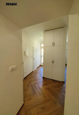 Pronájem bytu 2+kk, Praha - Žižkov, Sudoměřská, 66 m2