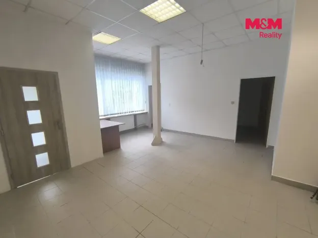 Pronájem obchodního prostoru, Ústí nad Labem - Ústí nad Labem-centrum, Hoření, 140 m2