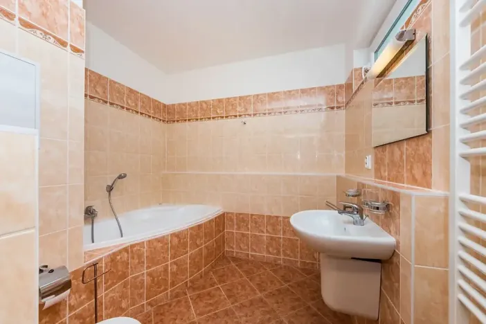 Pronájem bytu 2+kk, Praha - Horní Měcholupy, Hornoměcholupská, 49 m2