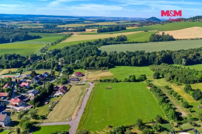 Prodej pozemku pro bydlení, Lešná - Perná, 884 m2