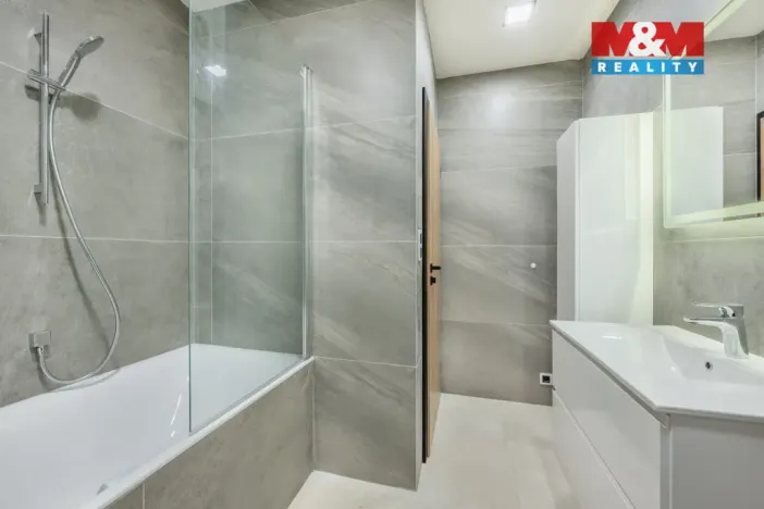 Prodej rodinného domu, Králův Dvůr, Fibichova, 97 m2