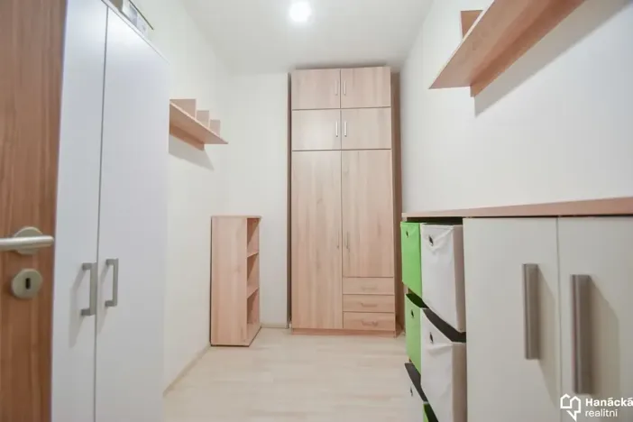 Pronájem bytu 2+kk, Olomouc, Jeremiášova, 64 m2