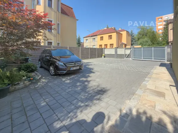 Pronájem bytu 3+1, České Budějovice, Jírovcova, 77 m2