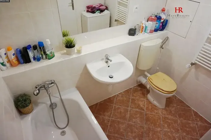 Pronájem bytu 1+kk, Praha - Troja, Hnězdenská, 39 m2