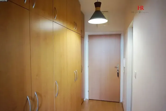 Pronájem bytu 1+kk, Praha - Troja, Hnězdenská, 39 m2